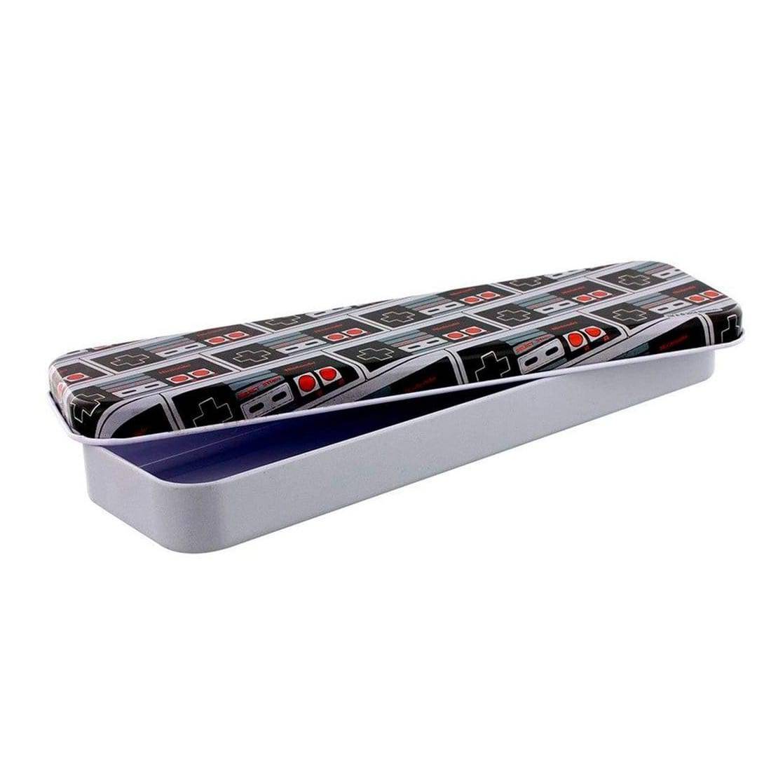 Nintendo ‑ Pennal i metall